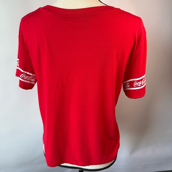 Coca Cola Women's Red Graphic Tee size large boxy fit polyester rayon blend - Picture 4 of 5
